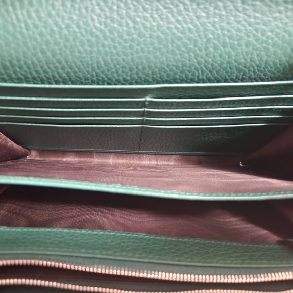 cross body bag you use as clutch or shoulder bag.